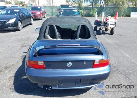 1998 BMW Z3 1.9 z USA, uszkodzony, nr VIN 4USCH733XWLE09566